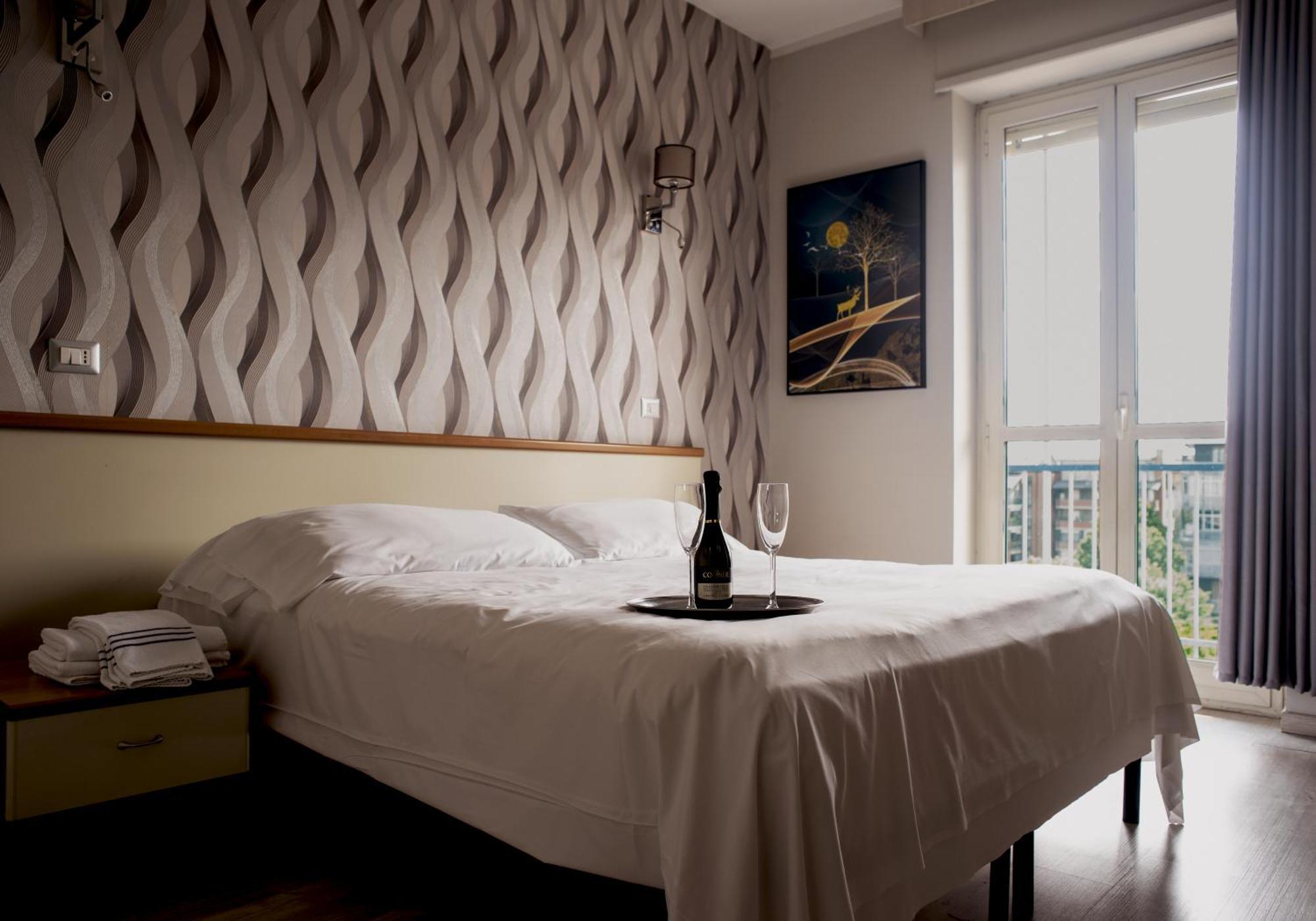 Hotel Frejus Collegno Buitenkant foto