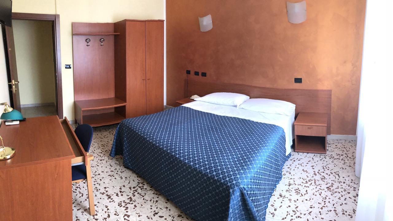 Hotel Frejus Collegno Buitenkant foto