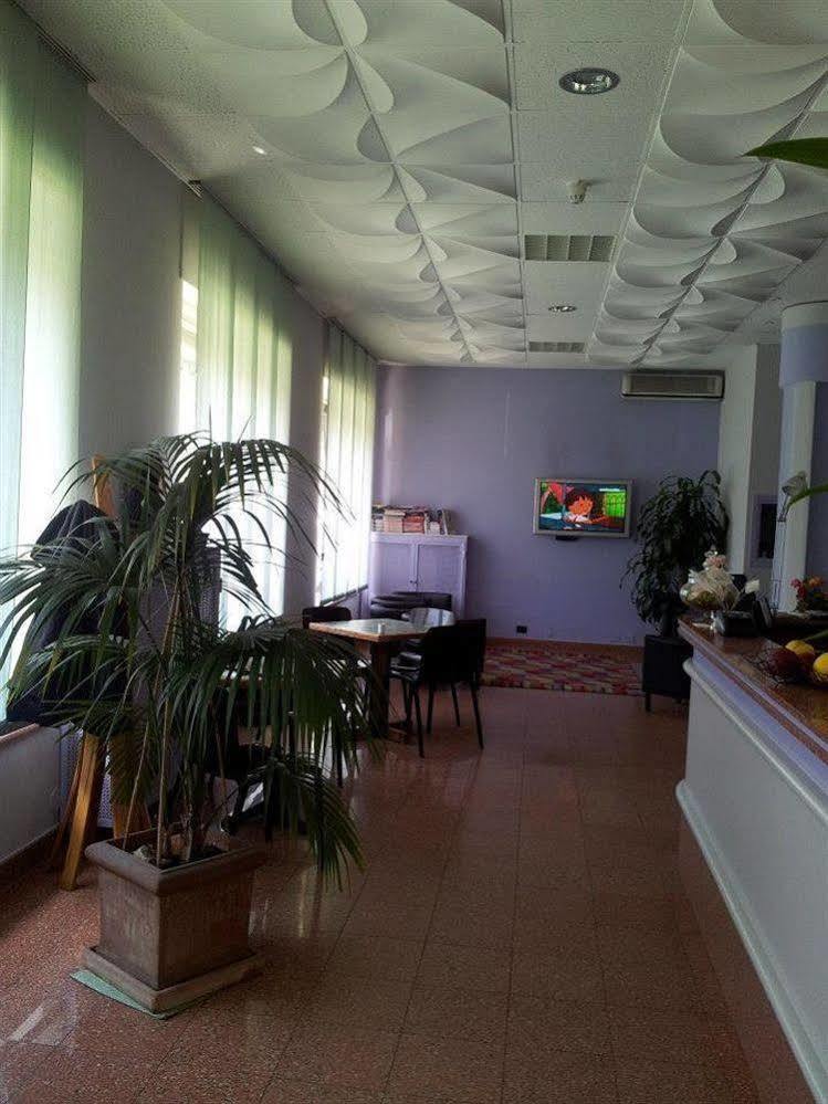 Hotel Frejus Collegno Buitenkant foto