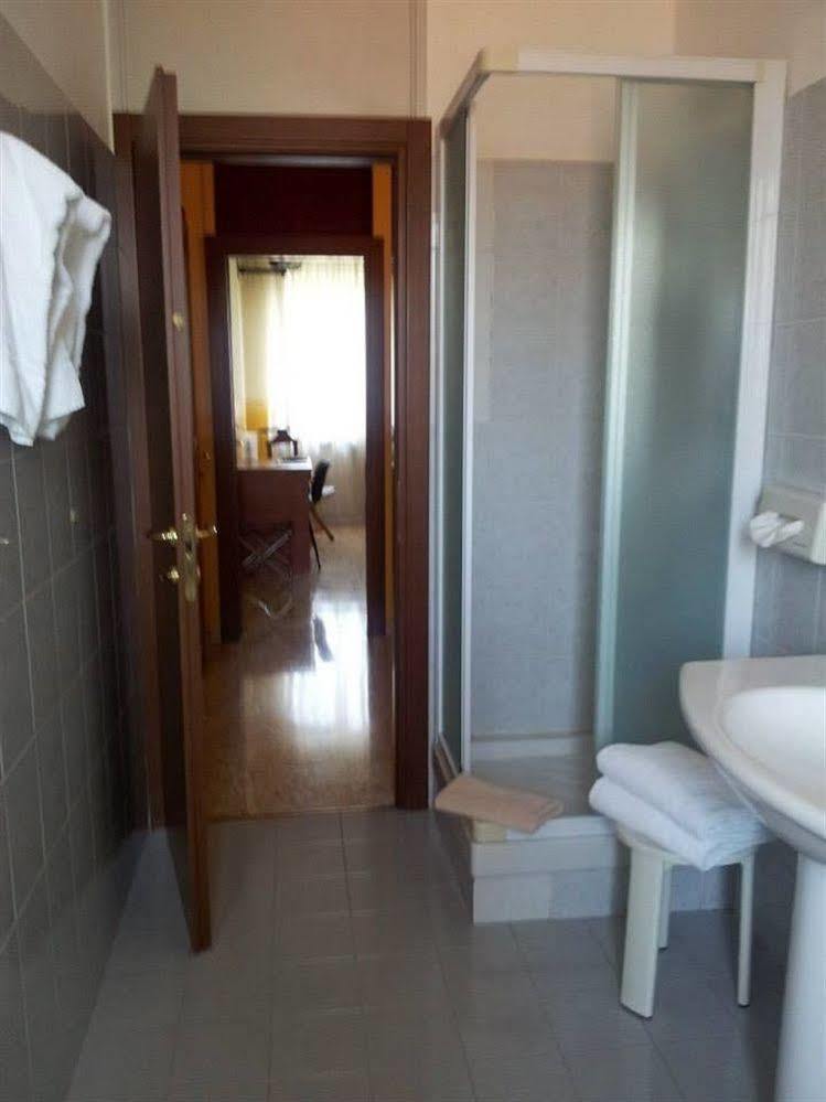 Hotel Frejus Collegno Buitenkant foto