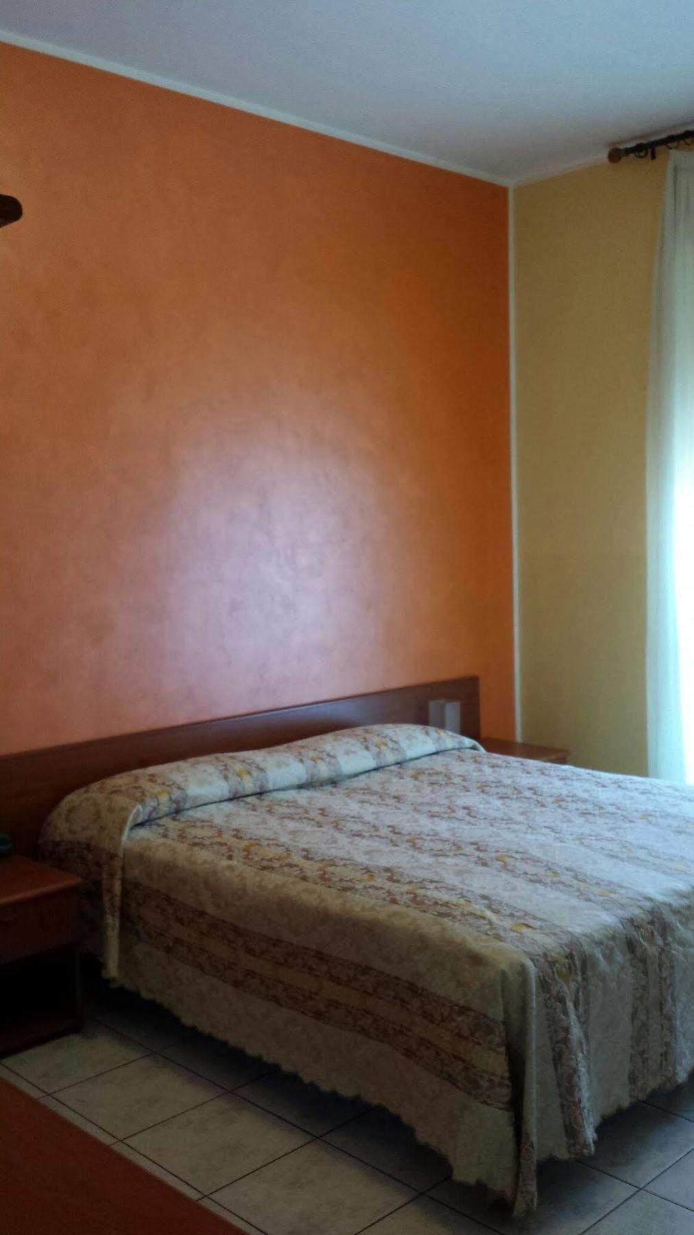 Hotel Frejus Collegno Buitenkant foto