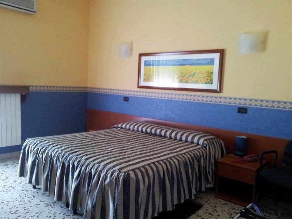 Hotel Frejus Collegno Buitenkant foto